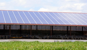 Les installations de panneaux solaires agricoles à Montbard investissent les toitures