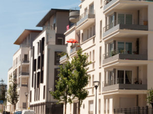 Immobilier en Rhône-Alpes : savoir se faire conseiller par un cabinet d’expertise.
