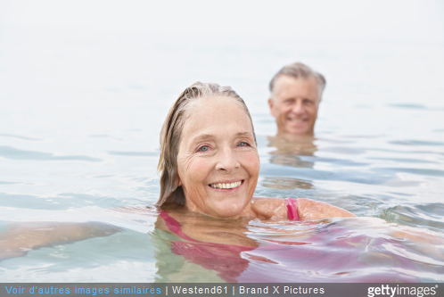 La natation est un sport recommandé quand on souffre d’arthrose du genou notamment