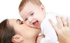 Allaitement ou lait infantile : est-il préférable de nourrir son bébé au sein ou au biberon ?