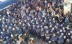 Algérie, des manifestations réfrénées par les policiers
