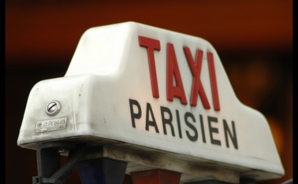 Un faux taxi arrêté à Paris