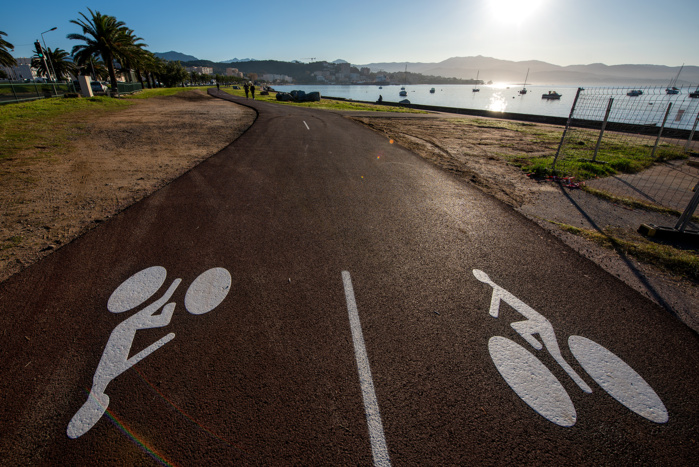 Une nouvelle piste cyclable à Ajaccio Une nouvelle piste cyclable à Ajaccio