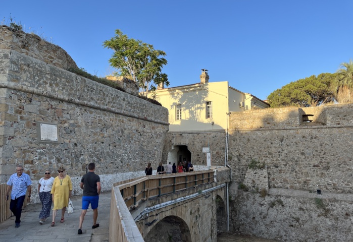 Bienvenue à la citadelle 