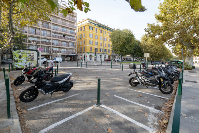 Stationnement des deux-roues en centre-ville : plus d’offres de stationnement pour moins d’incivilités Stationnement des deux-roues en centre-ville : plus d’offres de stationnement pour moins d’incivilités