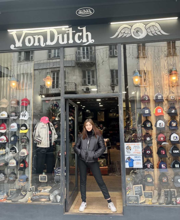 Von Duch au 54 cours Napoléon.