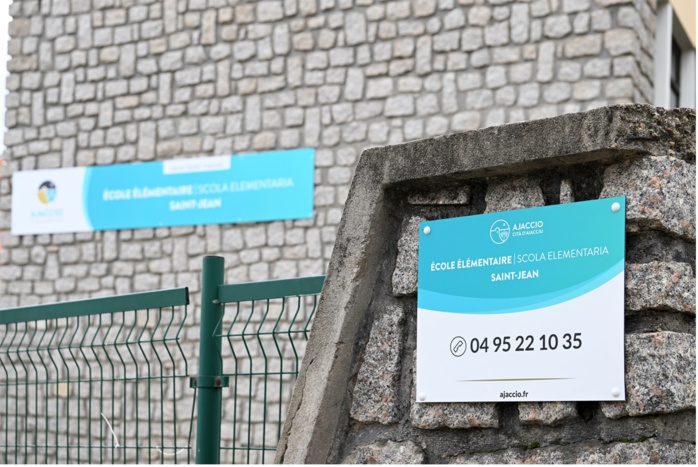 La langue corse investit l’espace public ajaccien La langue corse investit l’espace public ajaccien