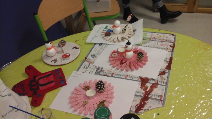 Activités de Noël durant les temps d'accueils périscolaires Activités de Noël durant les temps d'accueils périscolaires