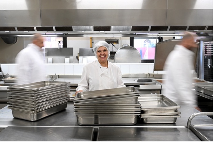 Henriette Veronesi, cheffe cuisinière de l'école Sampiero. Henriette Veronesi, cheffe cuisinière de l'école Sampiero.