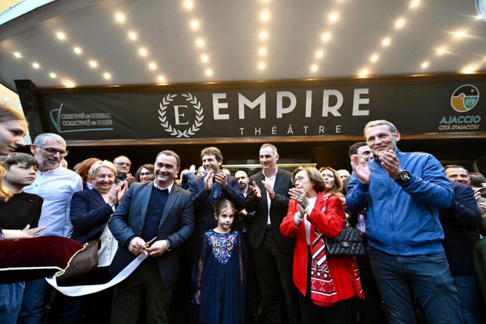 Lever de rideau sur le théâtre L’Empire Lever de rideau sur le théâtre L’Empire