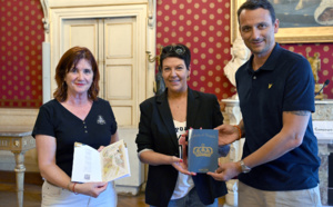 Librettu di famiglia : la lauréate du concours reçoit son prix