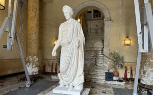 La statue de Napoléon en habit de 1er consul rendue aux Ajacciens dans son nouvel écrin