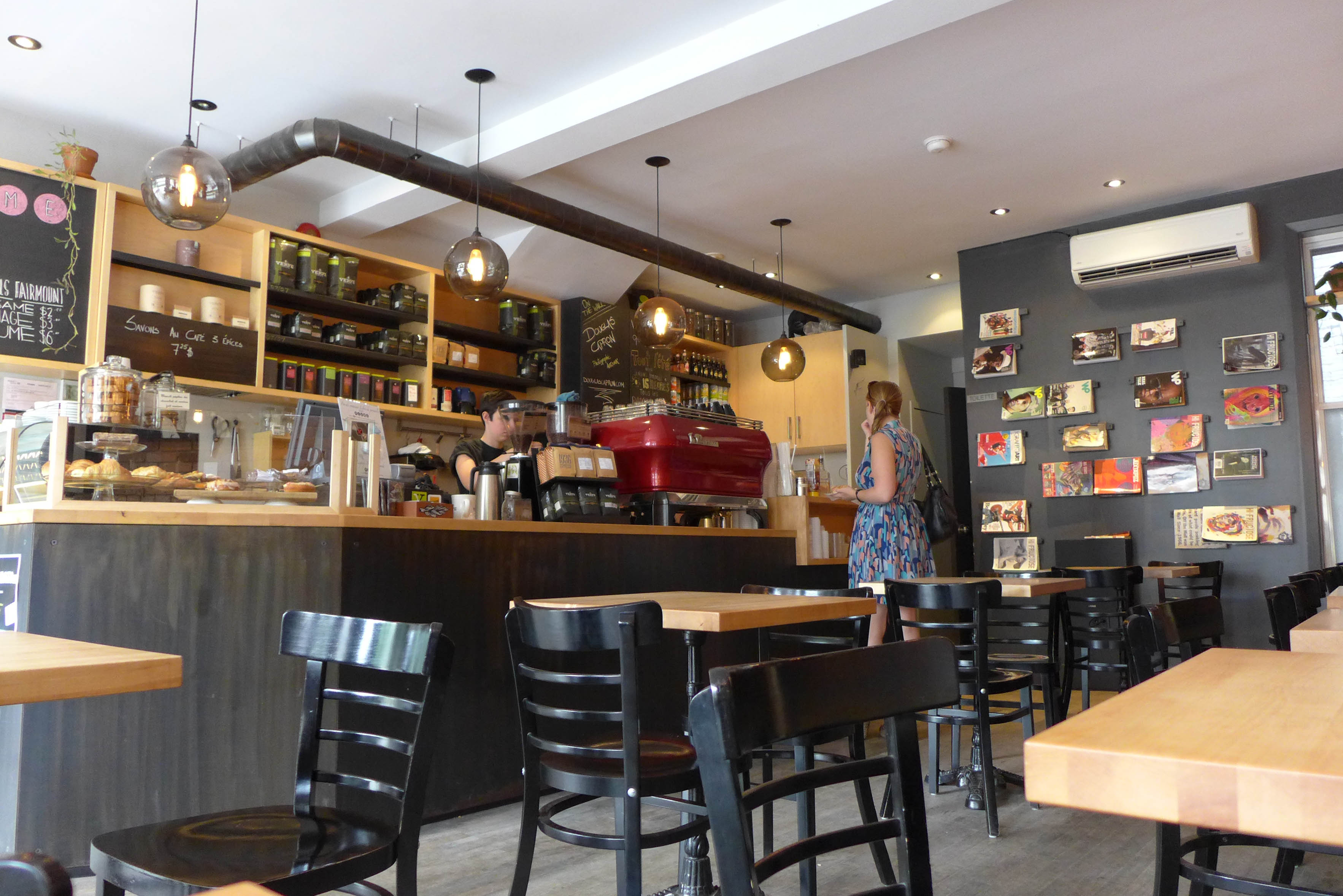 Café Plume, original en tous points