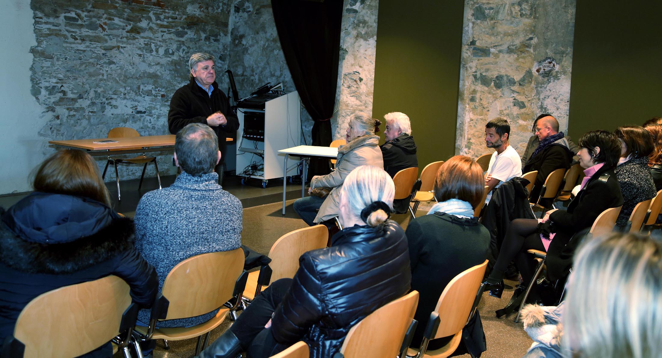 NATALE di PRATICALINGUA