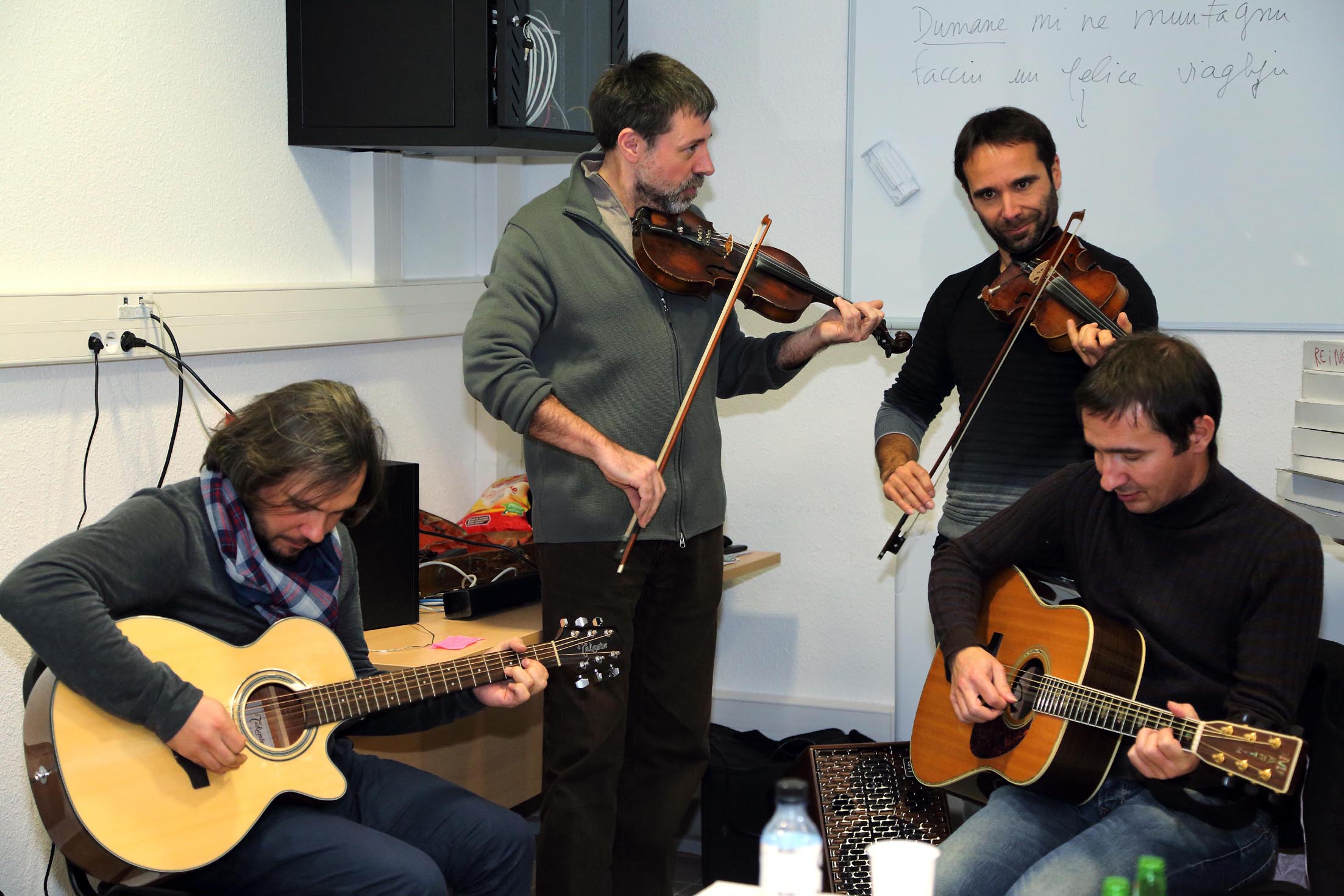 NATALE di PRATICALINGUA