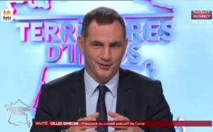 Visita di Macron in Corsica : Gilles Simeoni spiega a prublematica LCC è parla di Praticalingua nant'à Public Sénat