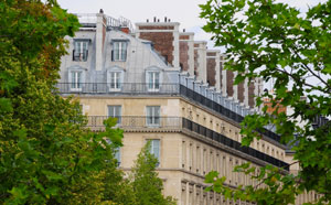 La Pompe à chaleur : des solutions pour l’eau chaude sanitaire en habitat collectif, un nouveau dossier AFPAC