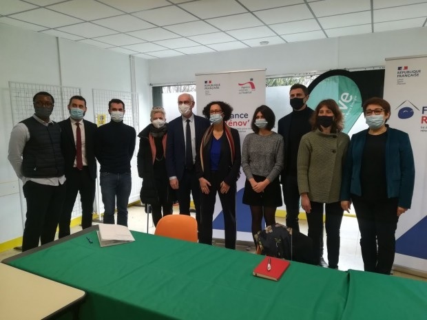 Déplacement la ministre © F.L. pour Batiactu