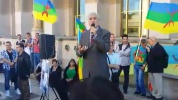 Discours de Ferhat Mehenni au Trocadéro en hommage à Hervé Gourdel, 27/09/2014 (DR)/Talakt A.)