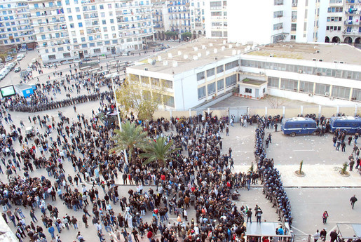 Photos exclusives de la marche empêchée de la CNCD à Alger