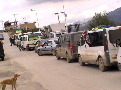 Cortège du MAK en Kabylie le 17 avril 2010 (Photo DR)