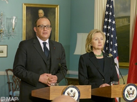 La secrétaire d'Etat américaine, Hillary Clinton avec son homologue marocain, Taieb Fassi Fihri (Photo MAP)