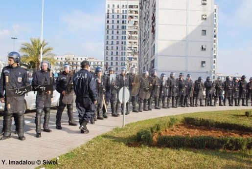 Cordon de sécurité à la place du 1er mai à Alger (PH/I.Y)