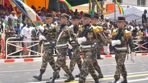 Retrait historique des forces françaises du Sénégal