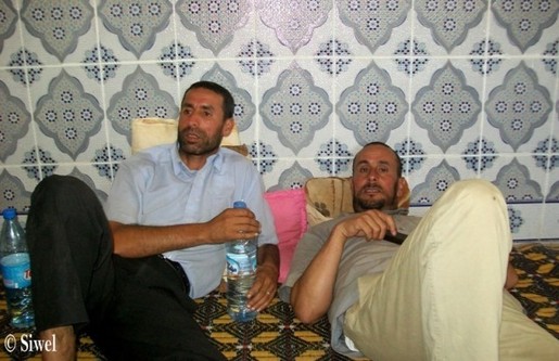 Deux grévistes de la faim mettent fin à leur mouvement après 9 jours de protestation contre une opération de distribution de logements