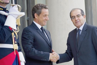 Nicolas Sarkozy et Mahmoud Jibril (PHOTO : AFP)