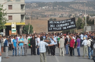 Marche de Freha pour la délocalisation des casernes (PHOTO: DR)