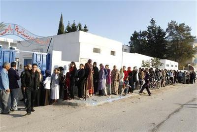 Les électeurs font la queue ( PHOTO: DR)