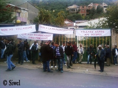Illiltène : les villageois d’Azrou ferment l’APC et les pouvoirs publics promettent des projets