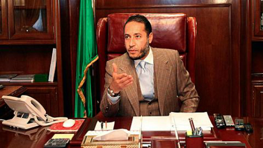 Saadi Kadhafi, le fils du dirigeant libyen Mouammar Kadhafi, à Tripoli, le 31/10/2010. (Ph : Reuters)