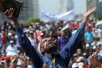 Egypte : grande manifestation à la place Tahrir contre le projet de nouvelle Constitution