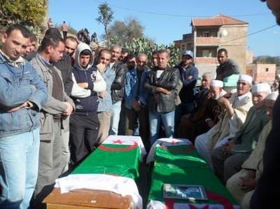Tigounatine, les deux victimes avant leur enterrement cet après-midi (PH/ Hafid Azzouzi)