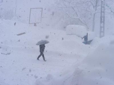 Les villages restent enclavés suite aux chutes de neige
