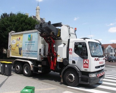Tizi-Ouzou : le groupe français Nicollin en charge de la collecte des ordures ménagères et nettoiement de la ville à partir de mars 2012