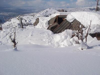 Le CEM d'Ath Zikki détruit par la neige (PH/ DR)