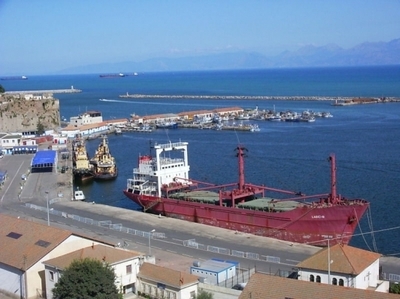 Le port de Vgayet avant le sabordage du Labici B (PHOTO: DR)
