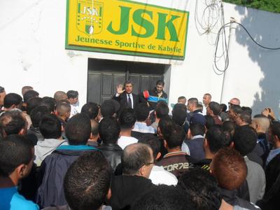 Tizi-Ouzou : les supporters de la JSK ne décolèrent pas