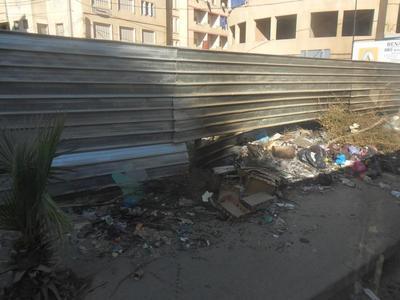 Des poubelles brulées à même le trottoir à Tizi-Ouzou (PH/ SIWEL)