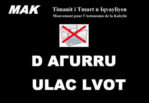 Les affiches du MAK arrachées. elles signifient "c'est un leurre, pas de vote". PH/DR