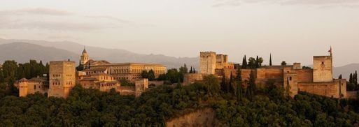 Le palais forteresse d'Alhambra. Une architecture typiquement Berbère.PH/DR