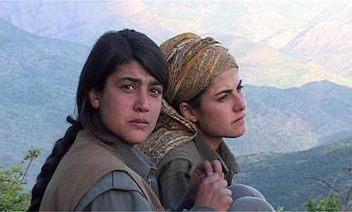 deux jeunes femmes kurdes.PH/DR (Archives)