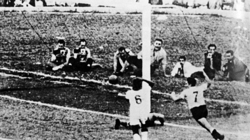 Le légendaire n° 7, Alcides Ghiggia, auteur du but de la victoire contre le Brésil en 1950 (PH/DR)