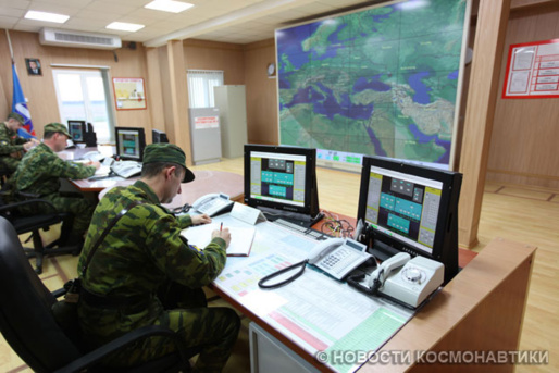 Salle de contrôle de radars Voronezh-DM à la station d'Armavir, Russie (PH/Novosti Kosmonavtiki)