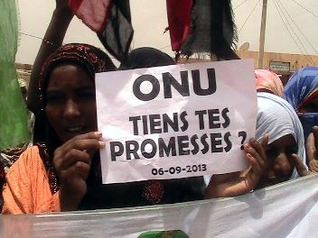 L'ONU, réclame officiellement la coopération des touaregs  pour rétablir « la paix », mais pas la cessation des exactions contre les civils ni la violation du cessez-le feu par l’armée malienne.
