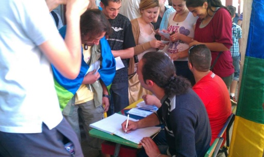 Première session de vote pour le drapeau kabyle à Tifrit (PH/DR) Première session de vote pour le drapeau kabyle à Tifrit (PH/DR)
