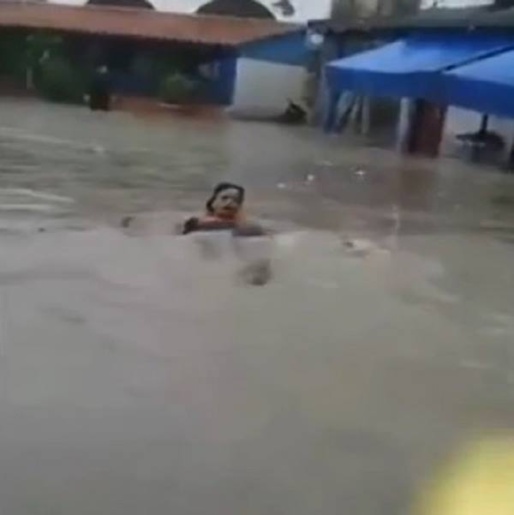 FIKRI EL AZRAK dénonce l'indifférence des "autorités marocaines" face au drame des inondations dans le Sud Amazigh FIKRI EL AZRAK dénonce l'indifférence des "autorités marocaines" face au drame des inondations dans le Sud Amazigh